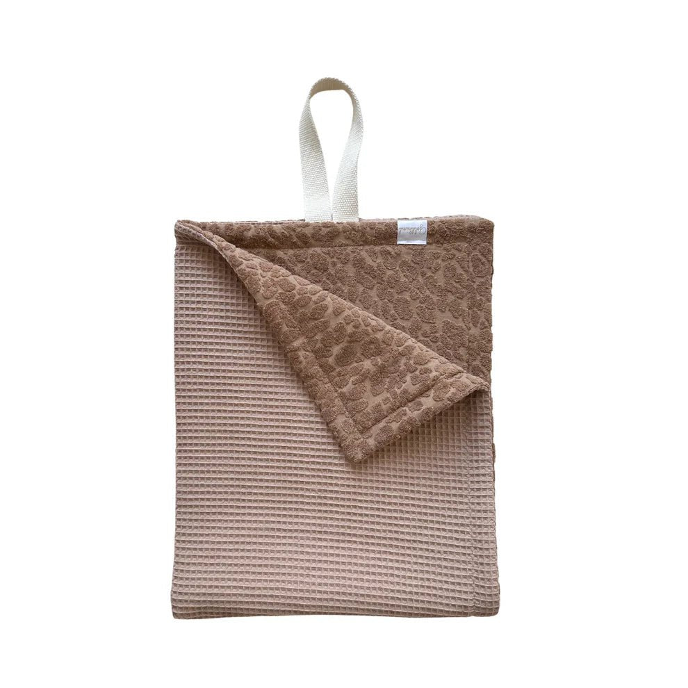 DRY | 2in1 Plaid | Decke + Pfotenhandtuch mocca mousse leo - RudisRudel