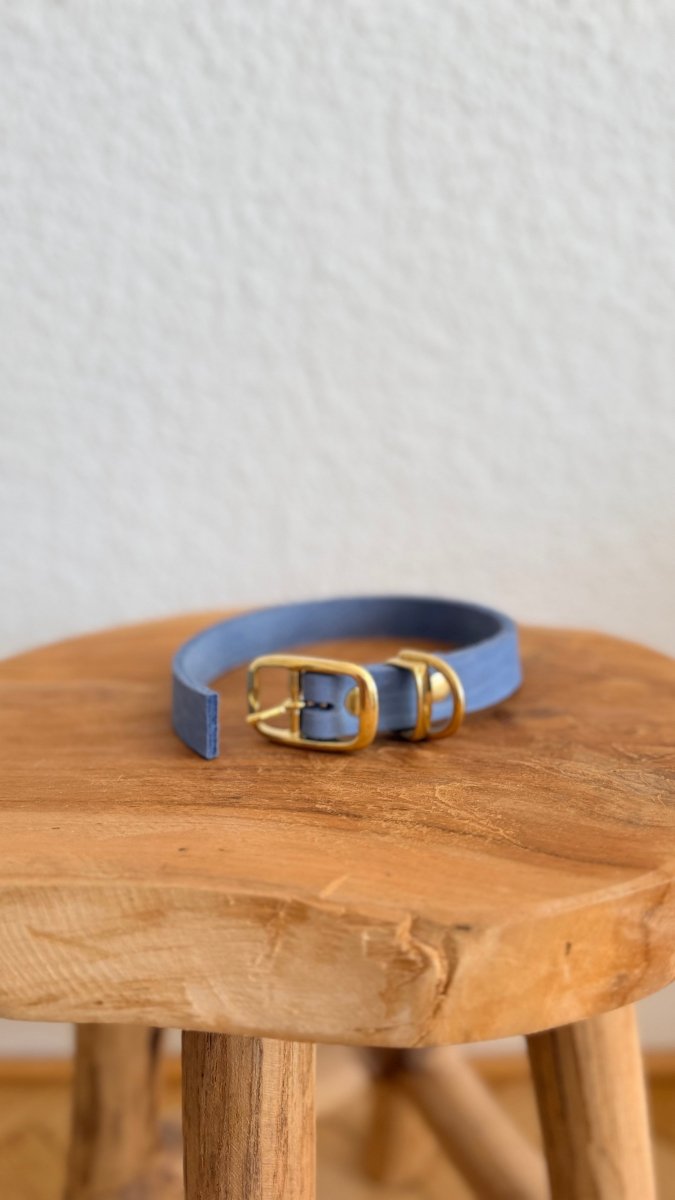 Halsband Fettleder 20mm PASTELLBLAU HU NOCH BESTIMMBAR (bis max HU 25) - RudisRudel