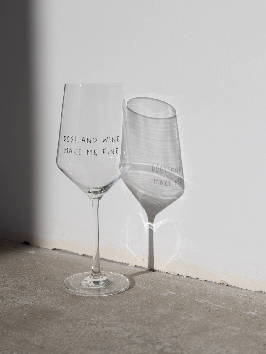 DOGS AND WINE MAKE ME FINE | Weinglas 55cl - RudisRudel