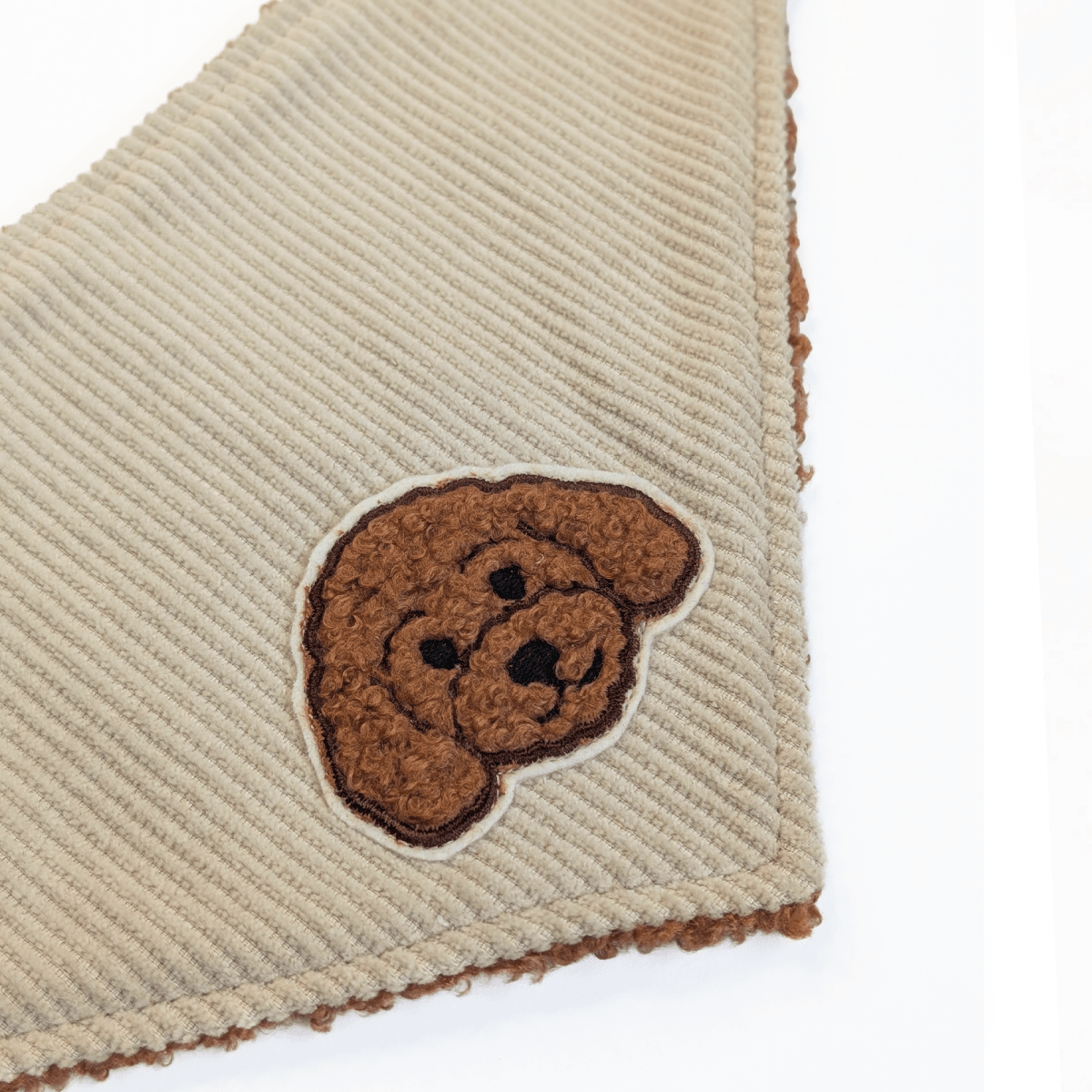 DOODLE DREAM | Wendehalstuch mit braunem Hundepatch - RudisRudel